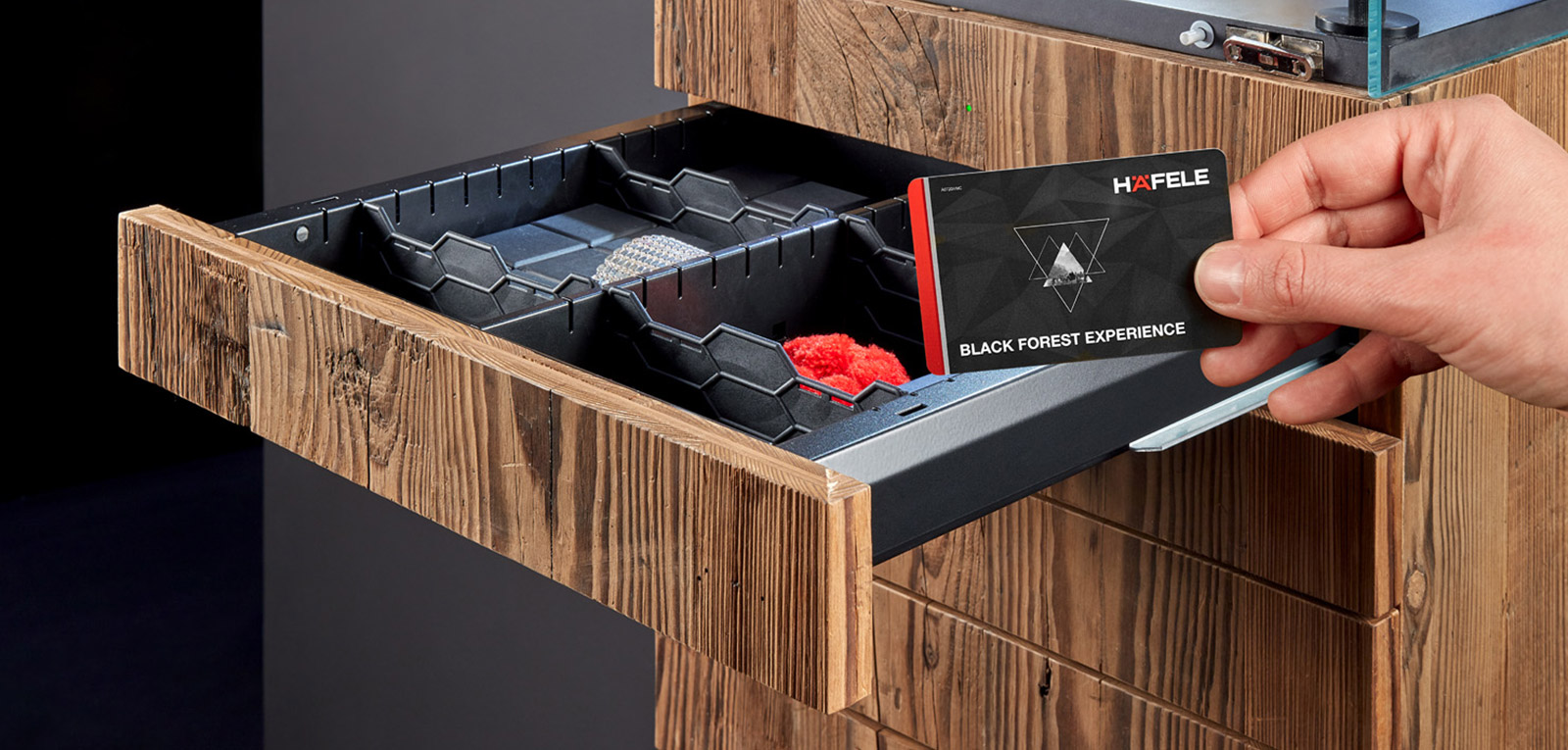 Häfele redefine la seguridad del mobiliario con el sistema Dialock