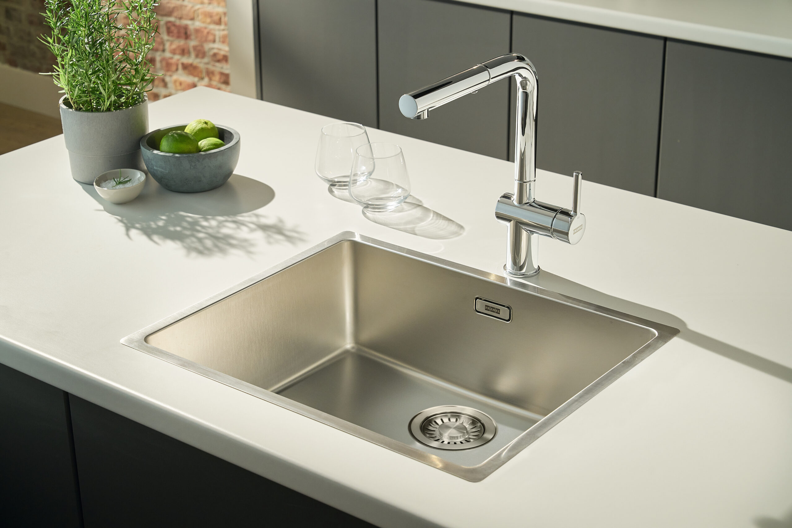 TENDENCIAS: LA GRIFERÍA CON REGULACIÓN DE CAUDAL, UN IMPRESCINDIBLE EN LAS REFORMAS DE COCINA