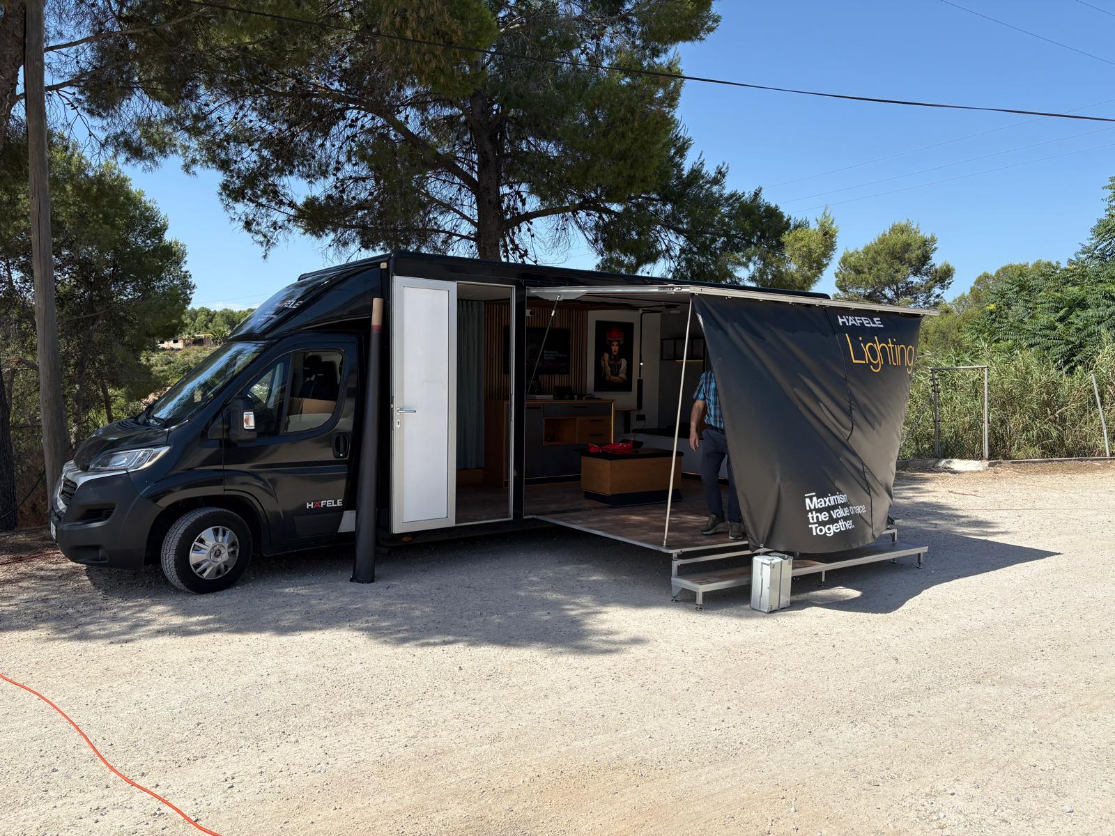 Häfele acerca el futuro de la iluminación a los profesionales con su «Häfele Tour Experience»